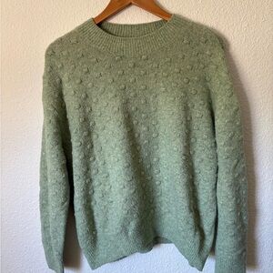 🔴2/$10- H&M Green Textured Knit Sweater